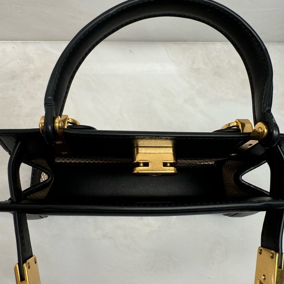 Tory Burch “Lee Radziwill Petite Bag - Picture 5 of 5